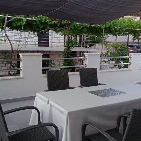 Apartment Biskupovic Dugi Rat Εξωτερικό φωτογραφία
