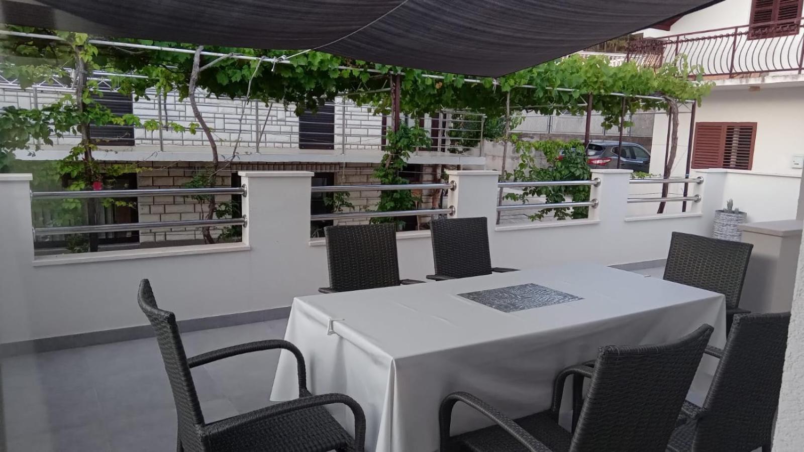 Apartment Biskupovic Dugi Rat Εξωτερικό φωτογραφία